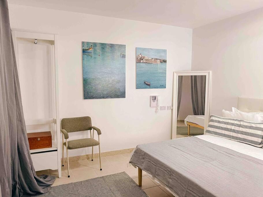 City Penthouse With Roof Terrace And Sea Views バレッタ エクステリア 写真