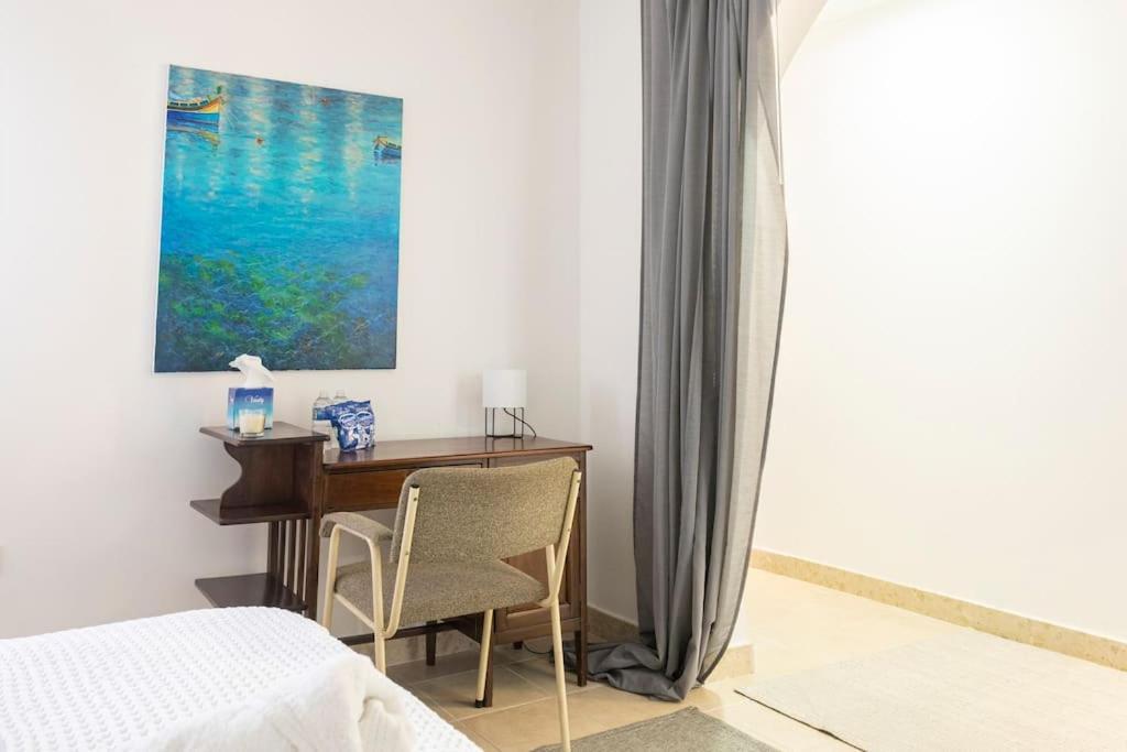 City Penthouse With Roof Terrace And Sea Views バレッタ エクステリア 写真